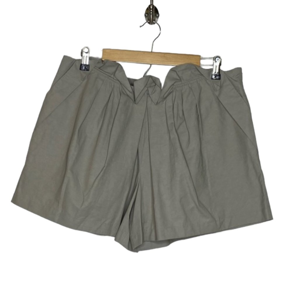 Simply Vera Vera Wang Pleated Front Khaki Shorts
